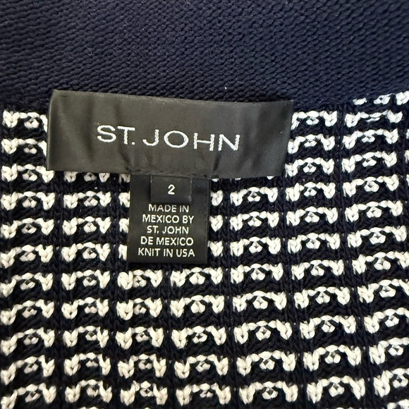 ST. John Jacket - Picture 9 of 12